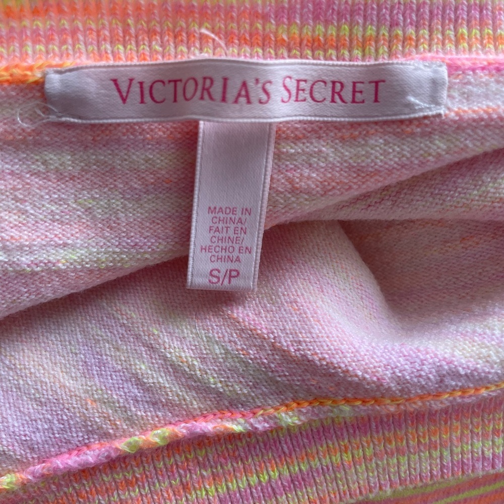 Victoria's Secret Pink and Orange Knit - Picture 3 of 3